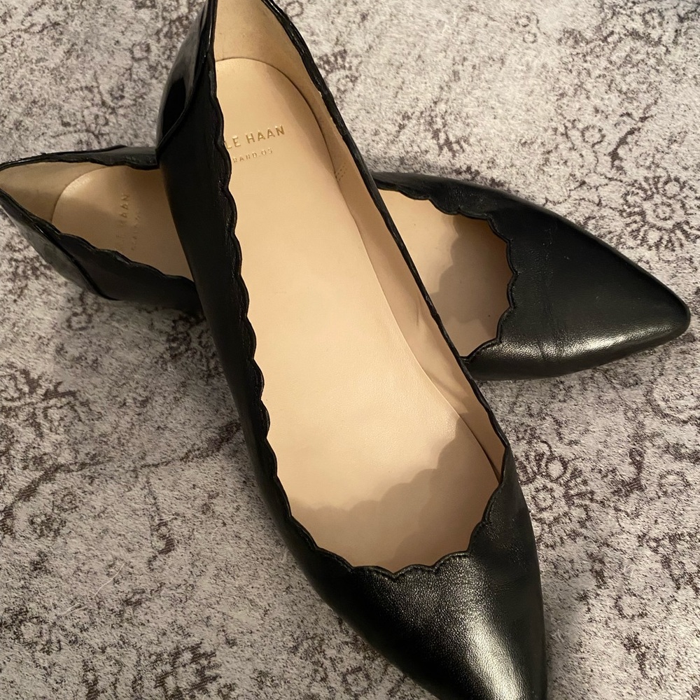 Womens Coke Haan pointy toe black leather flats